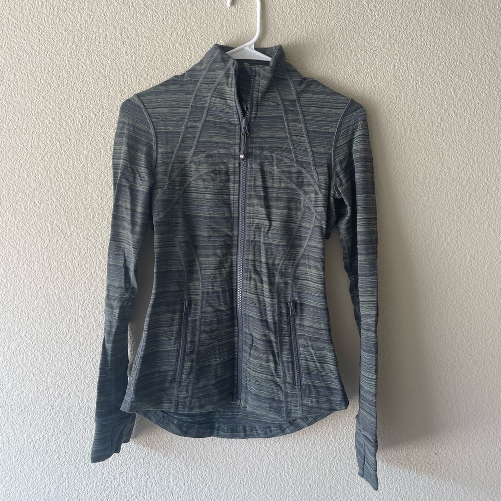 LULULEMON DEFINE JACKET